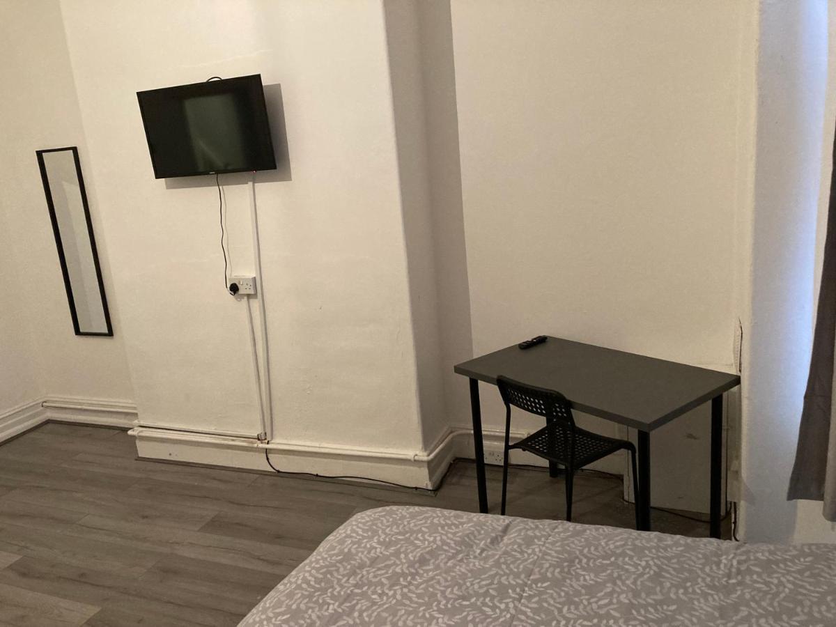 Chosen Rocky Lane Private Rooms Liverpool Exterior photo